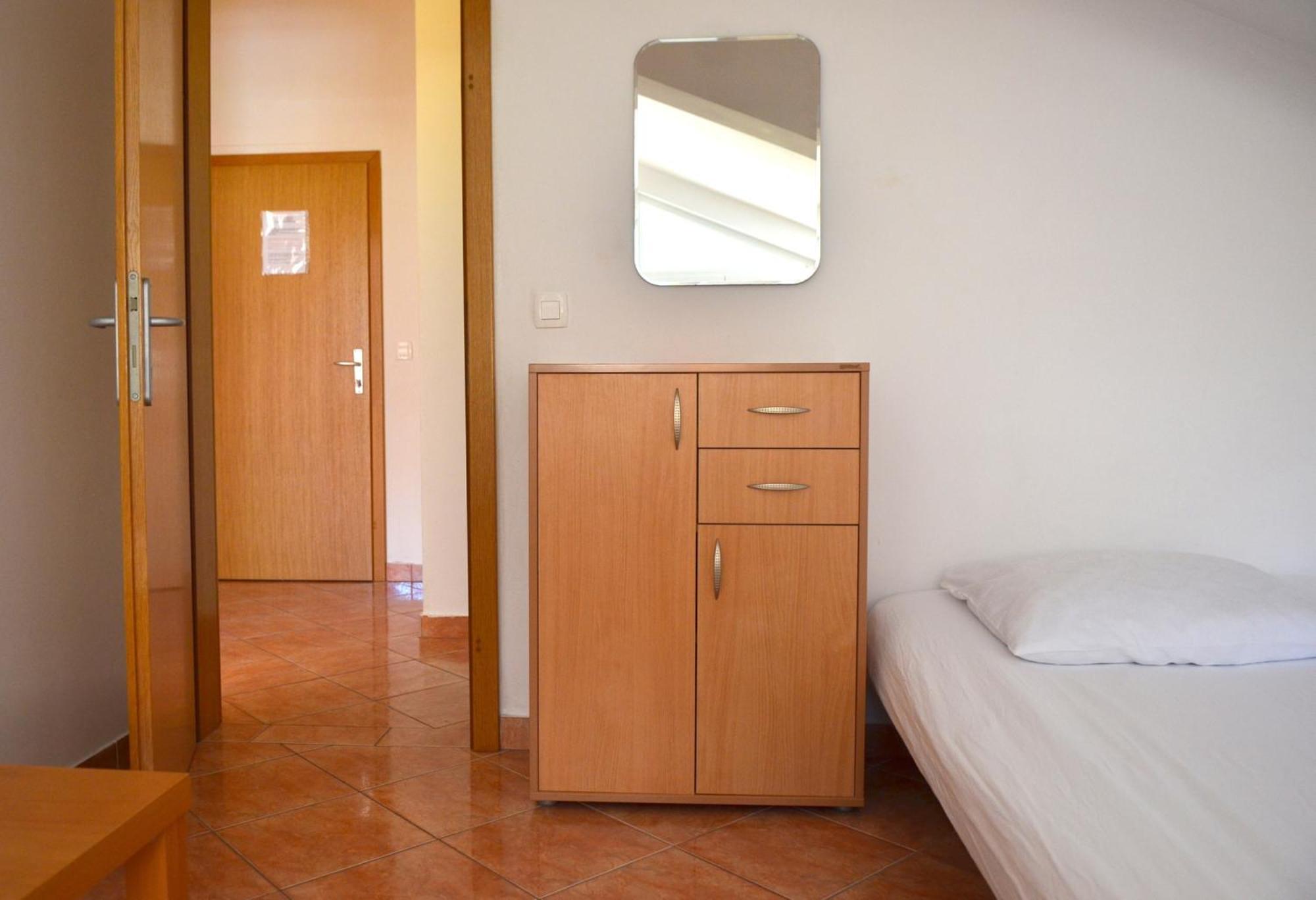 Apartments By The Sea Gradac, Makarska - 13681 Gradac  Bilik gambar
