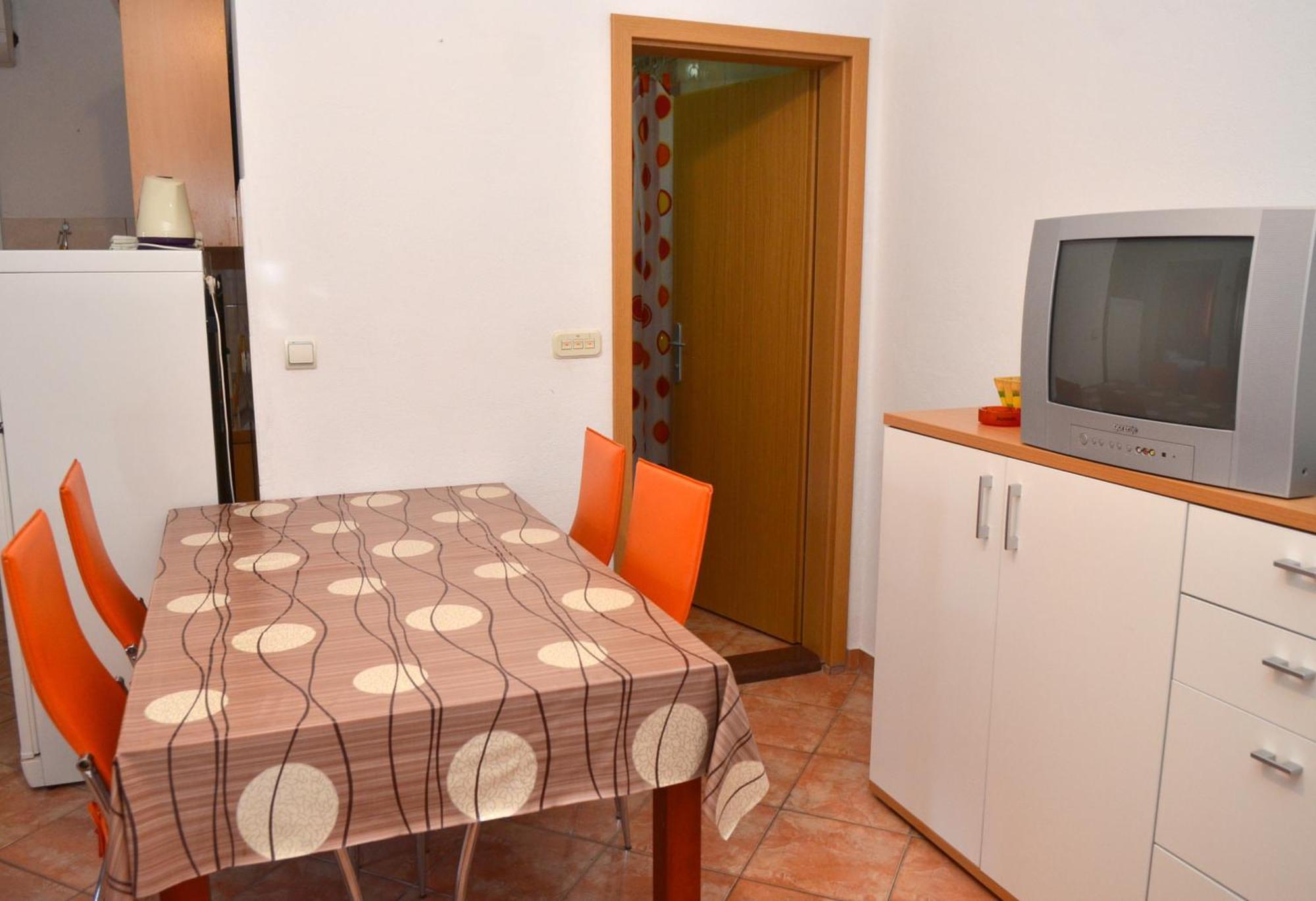 Apartments By The Sea Gradac, Makarska - 13681 Gradac  Bilik gambar
